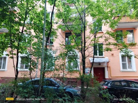 Продам трехкомнатную (3-комн.) квартиру, ВУГИ п, 7, Люберцы г