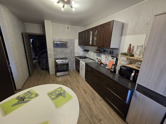Продам двухкомнатную (2-комн.) квартиру, Муравская ул, 42к2, Москва г