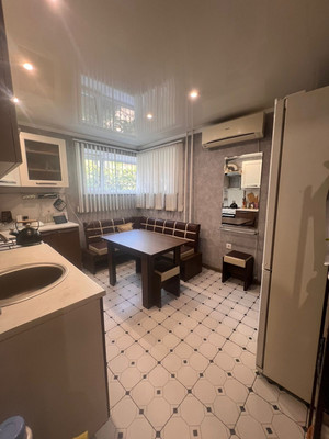 Продам трехкомнатную (3-комн.) квартиру, Зоологическая ул, 9, Ростов-на-Дону г