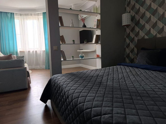 Продам однокомнатную (1-комн.) квартиру, Красногорский б-р, 24, Красногорск г