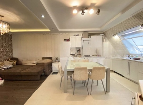 Продам трехкомнатную (3-комн.) квартиру, Каракумская ул, 31, Ростов-на-Дону г