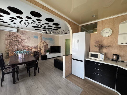 Продам трехкомнатную (3-комн.) квартиру, Зорге ул, 35, Ростов-на-Дону г