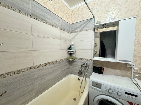 Продам трехкомнатную (3-комн.) квартиру, Зорге ул, 35, Ростов-на-Дону г