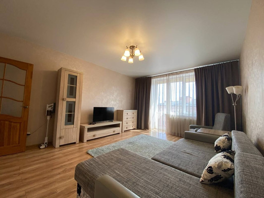 Продам однокомнатную (1-комн.) квартиру, Римская ул, 33к3, Калининград г
