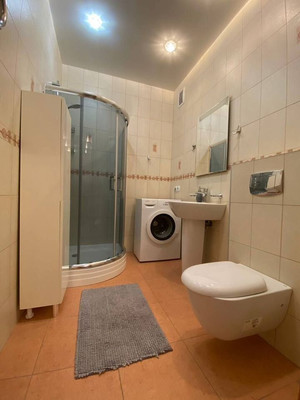 Продам однокомнатную (1-комн.) квартиру, Римская ул, 33к3, Калининград г