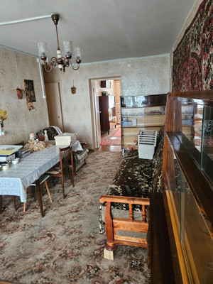 Продам трехкомнатную (3-комн.) квартиру, Пионерская ул, 13, Томилино рп