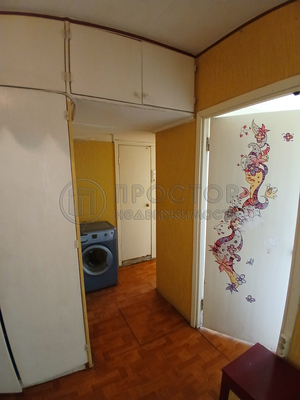 Продам двухкомнатную (2-комн.) квартиру, Холмогорская ул, 6к2, Москва г