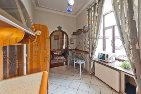 Продам трехкомнатную (3-комн.) квартиру, Гагаринский пер, 28, Москва г