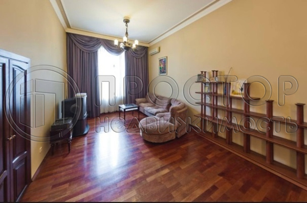 Продам трехкомнатную (3-комн.) квартиру, Гагаринский пер, 28, Москва г