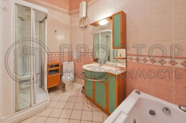 Продам трехкомнатную (3-комн.) квартиру, Гагаринский пер, 28, Москва г