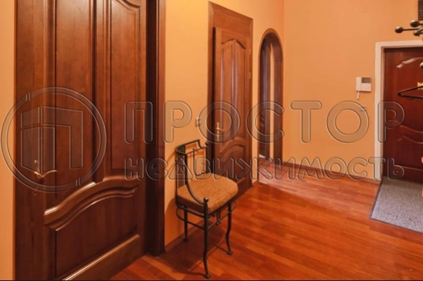 Продам трехкомнатную (3-комн.) квартиру, Гагаринский пер, 28, Москва г