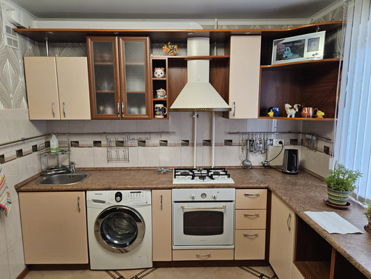 Продам трехкомнатную (3-комн.) квартиру, Передовая ул, 80, Краснодар г