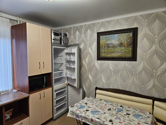 Продам трехкомнатную (3-комн.) квартиру, Передовая ул, 80, Краснодар г
