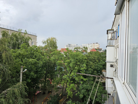 Продам трехкомнатную (3-комн.) квартиру, Передовая ул, 80, Краснодар г