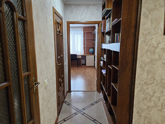 Продам трехкомнатную (3-комн.) квартиру, Передовая ул, 80, Краснодар г
