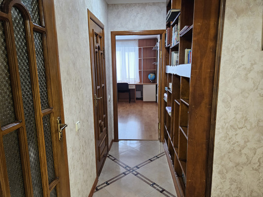 Продам трехкомнатную (3-комн.) квартиру, Передовая ул, 80, Краснодар г