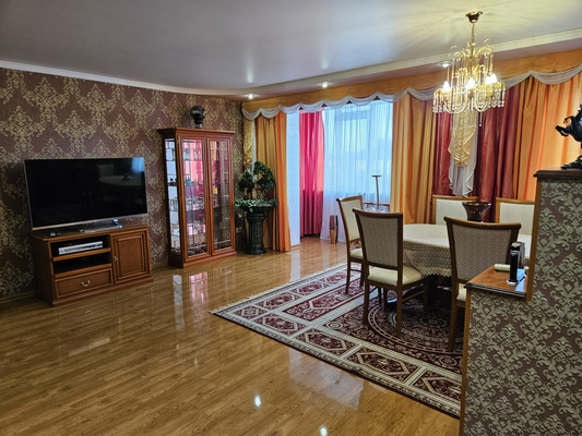 Продам трехкомнатную (3-комн.) квартиру, Передовая ул, 80, Краснодар г