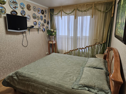 Продам трехкомнатную (3-комн.) квартиру, Передовая ул, 80, Краснодар г