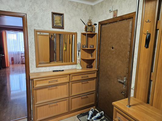 Продам трехкомнатную (3-комн.) квартиру, Передовая ул, 80, Краснодар г