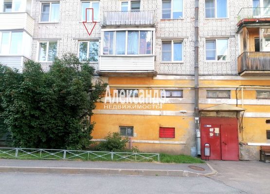 Продам трехкомнатную (3-комн.) квартиру, Калинина ул, 25, Приозерск г