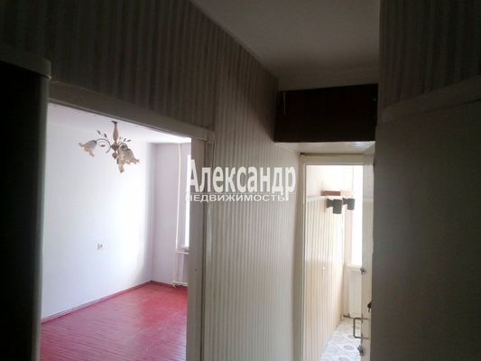 Продам трехкомнатную (3-комн.) квартиру, Калинина ул, 25, Приозерск г