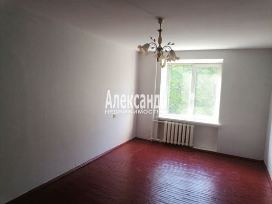 Продам трехкомнатную (3-комн.) квартиру, Калинина ул, 25, Приозерск г