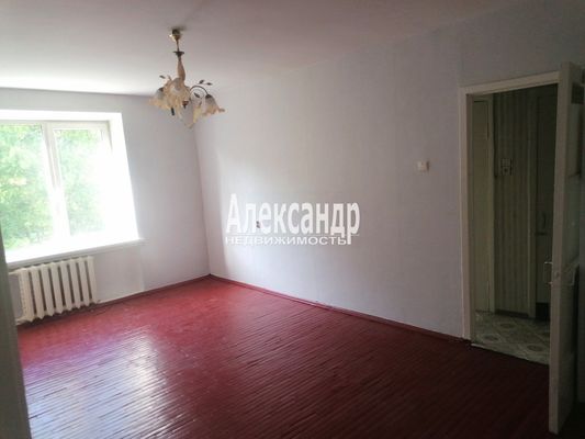 Продам трехкомнатную (3-комн.) квартиру, Калинина ул, 25, Приозерск г
