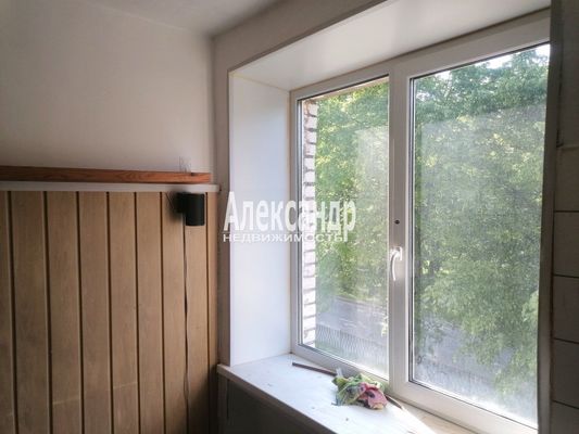Продам трехкомнатную (3-комн.) квартиру, Калинина ул, 25, Приозерск г