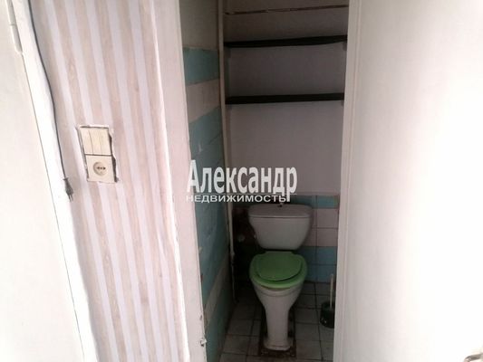 Продам трехкомнатную (3-комн.) квартиру, Калинина ул, 25, Приозерск г