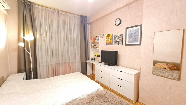 Продам трехкомнатную (3-комн.) квартиру, Комсомольский пр-кт, 14/1, Москва г