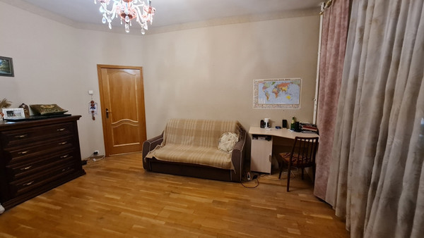 Продам трехкомнатную (3-комн.) квартиру, Комсомольский пр-кт, 14/1, Москва г