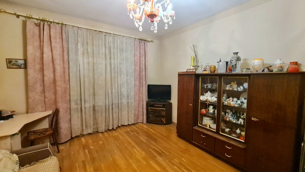 Продам трехкомнатную (3-комн.) квартиру, Комсомольский пр-кт, 14/1, Москва г