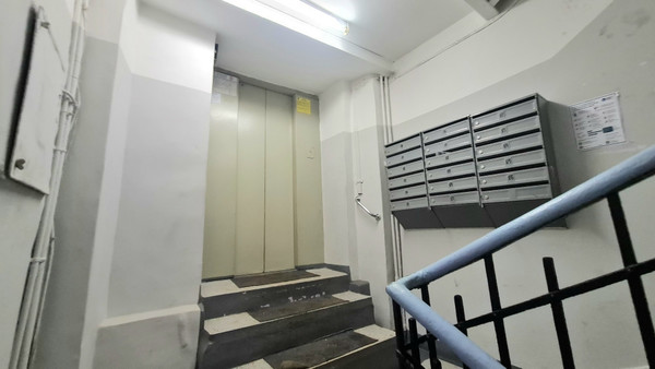 Продам трехкомнатную (3-комн.) квартиру, Комсомольский пр-кт, 14/1, Москва г