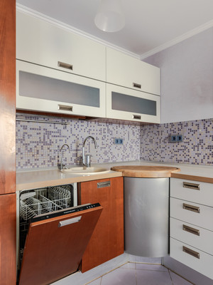 Продам трехкомнатную (3-комн.) квартиру, Авиаконструкторов пр-кт, 38Ак1, Санкт-Петербург г