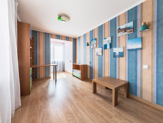 Продам трехкомнатную (3-комн.) квартиру, Авиаконструкторов пр-кт, 38Ак1, Санкт-Петербург г