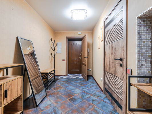 Продам трехкомнатную (3-комн.) квартиру, Авиаконструкторов пр-кт, 38Ак1, Санкт-Петербург г