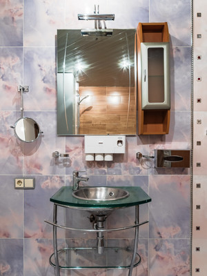 Продам трехкомнатную (3-комн.) квартиру, Авиаконструкторов пр-кт, 38Ак1, Санкт-Петербург г