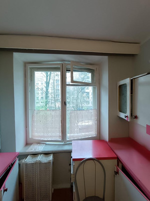Продам двухкомнатную (2-комн.) квартиру, Славы пр-кт, 2к4, Санкт-Петербург г