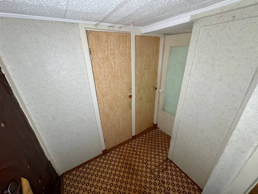 Продам трехкомнатную (3-комн.) квартиру, Вокзальная ул, 76к2, Комсомольск-на-Амуре г