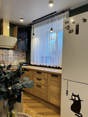 Продам трехкомнатную (3-комн.) квартиру, Вагоностроителей пр-кт, 30, Нижний Тагил г