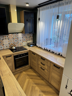 Продам трехкомнатную (3-комн.) квартиру, Вагоностроителей пр-кт, 30, Нижний Тагил г