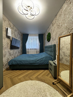 Продам трехкомнатную (3-комн.) квартиру, Вагоностроителей пр-кт, 30, Нижний Тагил г