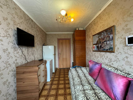 Продам двухкомнатную (2-комн.) квартиру, Лазо ул, 19к3, Комсомольск-на-Амуре г