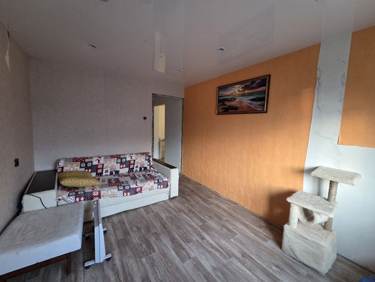Продам двухкомнатную (2-комн.) квартиру, Дружбы ул, 93, Йошкар-Ола г
