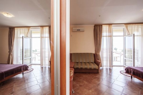 Продам гостиницу 4 500 м2, Морская ул, 3, Коктебель пгт