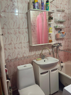 Продам однокомнатную (1-комн.) квартиру, Весенняя ул, 8, Волгодонск г