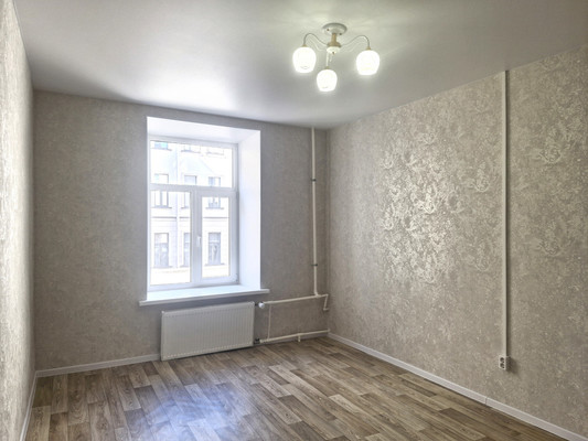 Продам комнату в 8-комн. квартире, Маяковского ул, 34А, Санкт-Петербург г