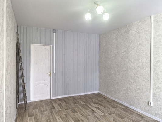 Продам комнату в 8-комн. квартире, Маяковского ул, 34А, Санкт-Петербург г