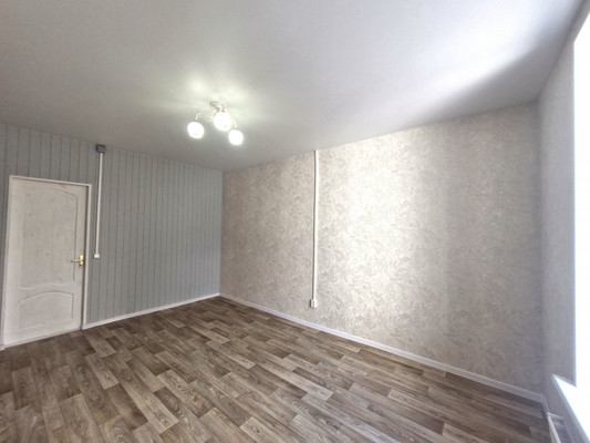 Продам комнату в 8-комн. квартире, Маяковского ул, 34А, Санкт-Петербург г