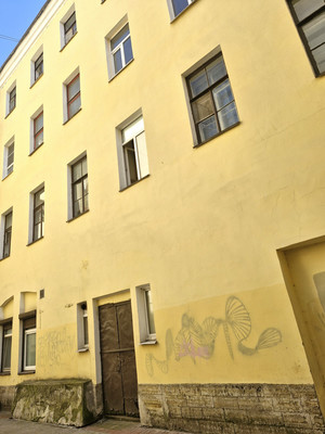 Продам комнату в 8-комн. квартире, Маяковского ул, 34А, Санкт-Петербург г
